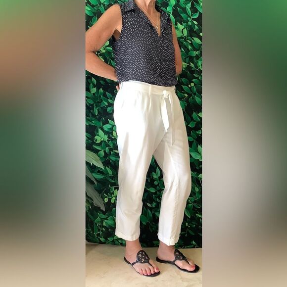 🔵 LOFT Navy V-Neck Collared Sleeveless Blouse – Size Small - Picture 3 of 7